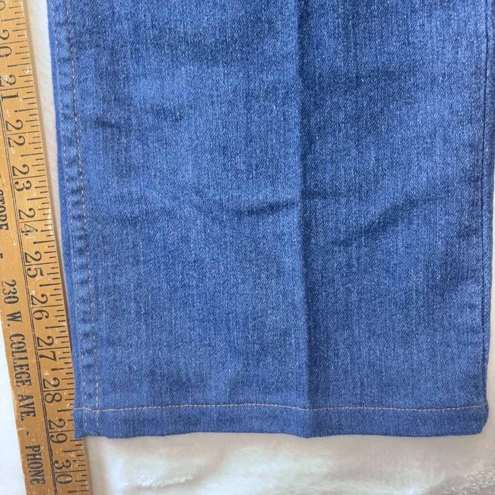 Vintage Levis Action Jeans Men Sz 44 x30 Dark Wash Denim Brown Tab NWT Deadstock